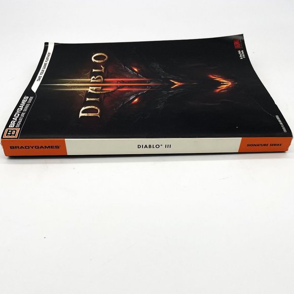 2012 Brady Games Diablo 3 Ultimate Signature Series Video Game Fantasy Guide - Picture 7 of 8